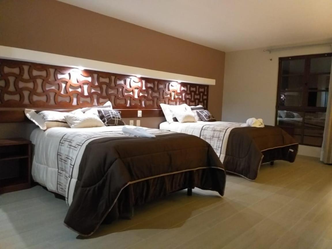 9 Estrellas Casa Hotel Комитан де Домингес Екстериор снимка