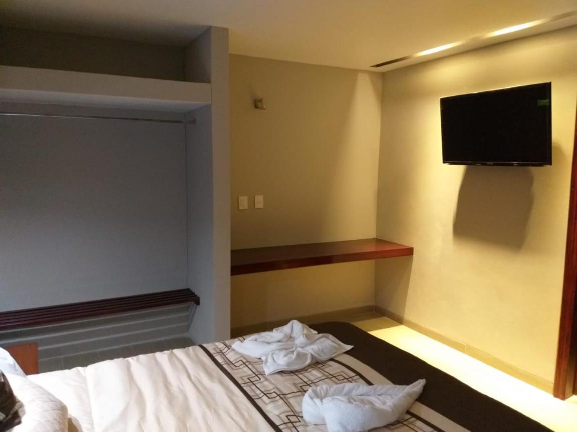 9 Estrellas Casa Hotel Комитан де Домингес Екстериор снимка